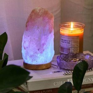 URBAN OUTFITTERS COLOUR CHANGING HIMALAYAN SALT LAMP